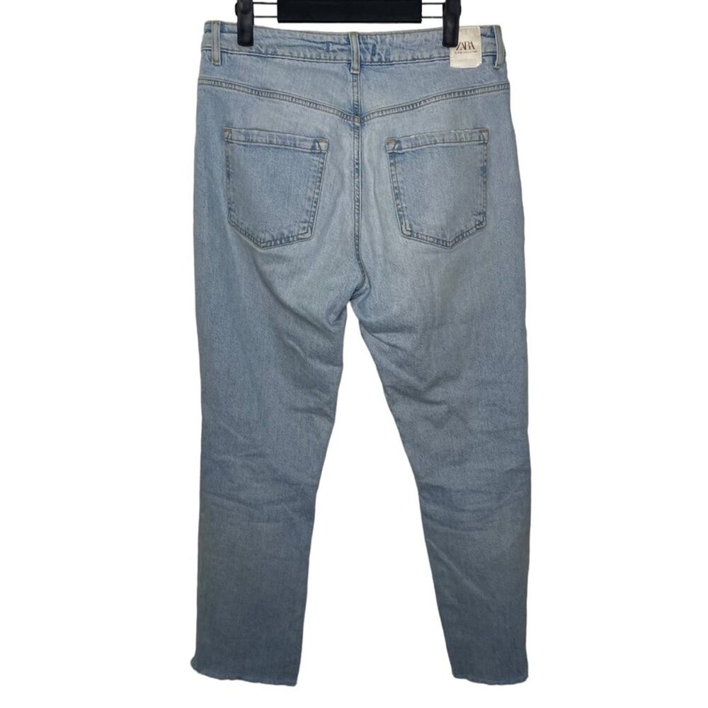 Zara High Rise Distressed Straight Leg Jeans Light Wash Raw Hem Size 8 MEX 30 - Picture 2 of 14